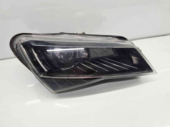  Far dreapta Skoda Superb III Combi (3V5) [Fabr 2015-2024] 3V2941016A