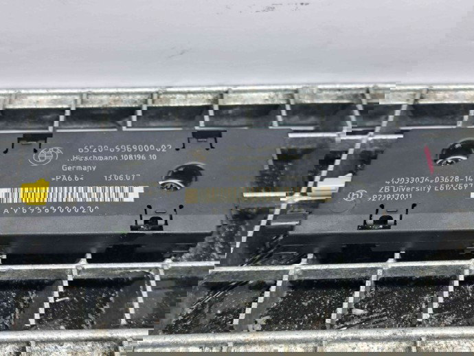  Amplificator antena Bmw 1 (E81, E87) [Fabr 2004-2010] 6958900-02