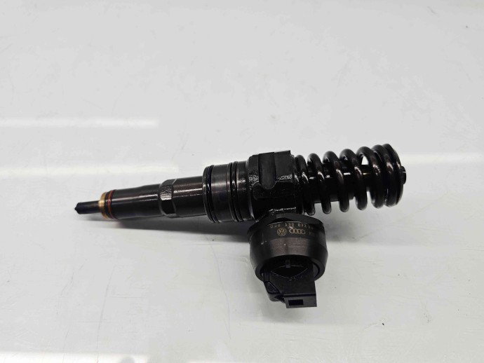 Injector Volkswagen Passat B6 Variant (3C5) [Fabr 2005-2010] 038130073BQ 2.0 TDI BMP 103KW / 140CP