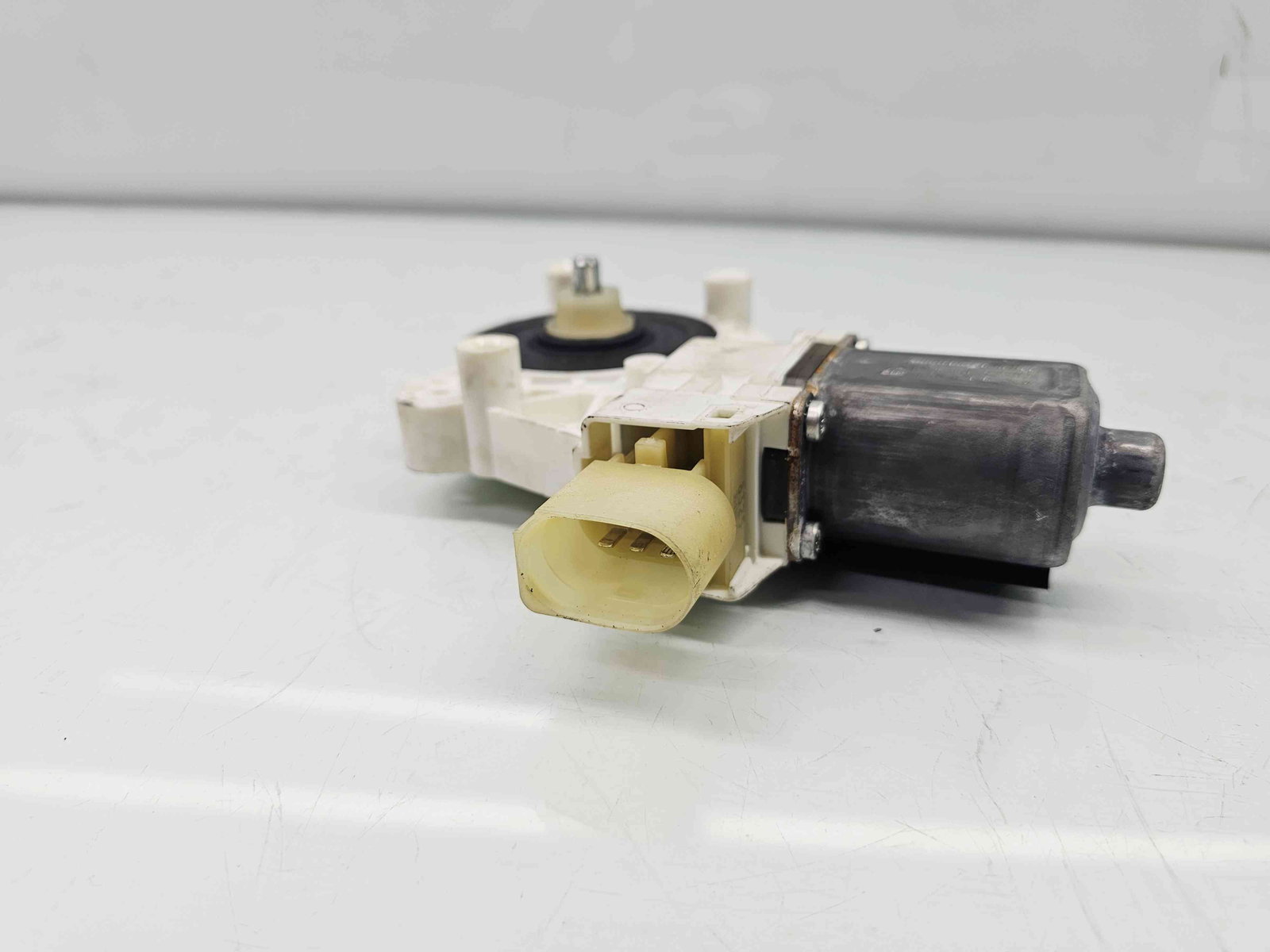 Motoras geam stanga fata Bmw 3 Cabriolet (E93) [Fabr 2006-2011] Facelift OEM - imagine 3