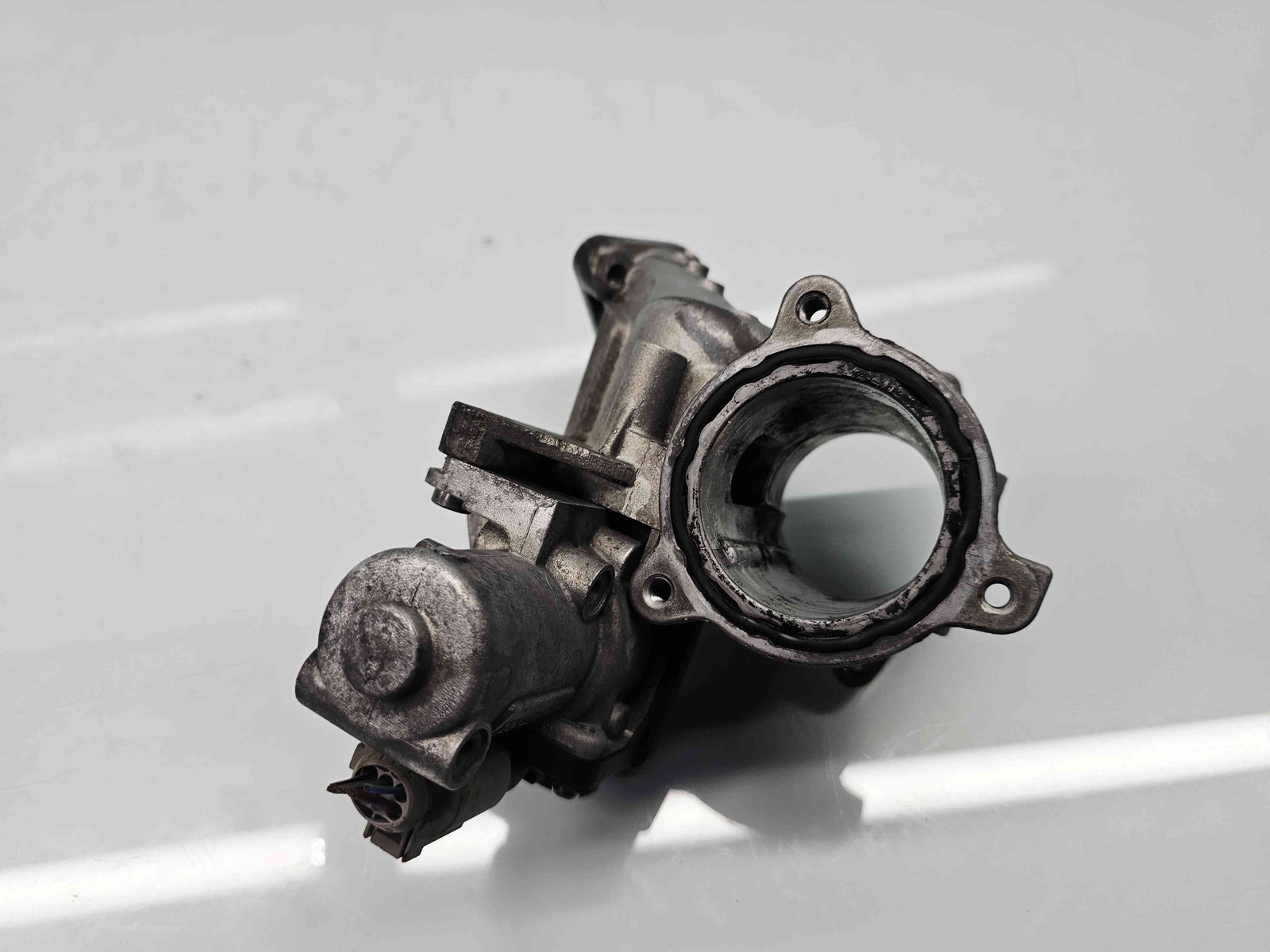 Supapa EGR Volkswagen Passat B6 Variant (3C5) [Fabr 2005-2010] 03G129637A 2.0 TDI BMP 103KW / 140CP - imagine 5