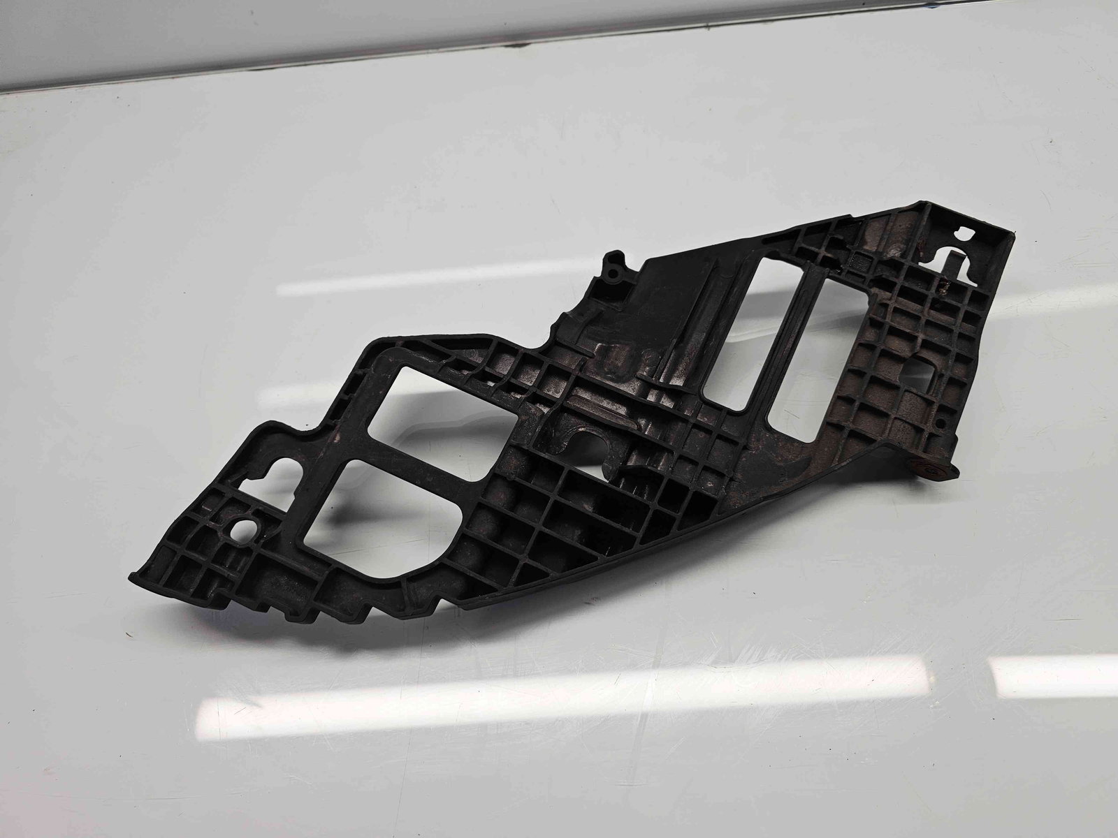 Suport far dreapta Volkswagen Golf 6 (5K1) GTD [Fabr 2009-2013] 5K0807228A - imagine 4