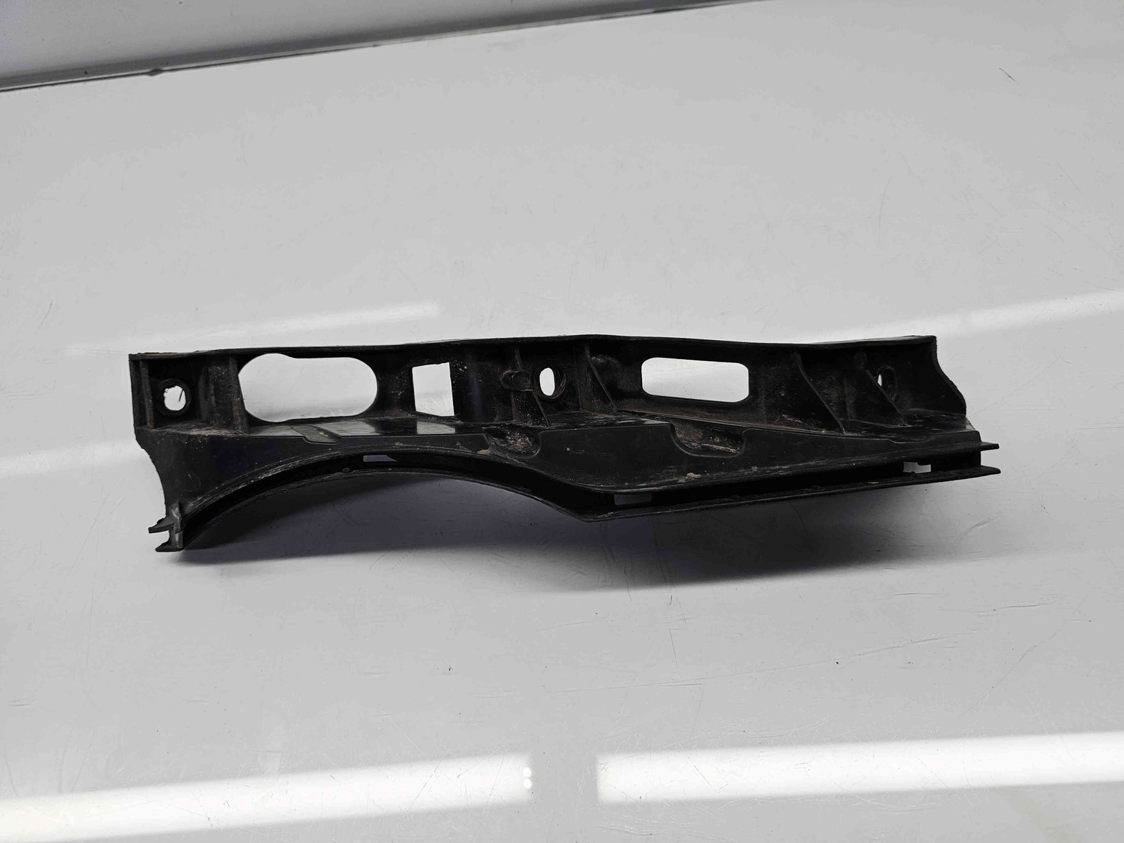 Suport far stanga Volkswagen Passat B6 Variant (3C5) [Fabr 2005-2010] 3C0807889 - imagine 2