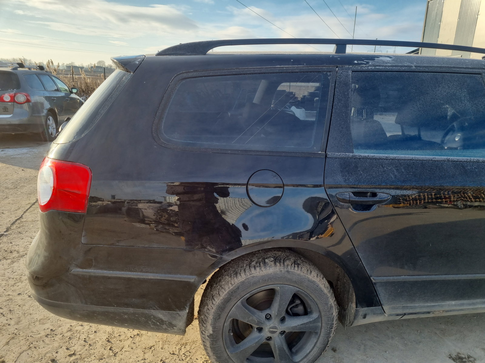 Aripa dreapta spate Volkswagen Passat B6 Variant (3C5) [Fabr 2005-2010] OEM - imagine 1