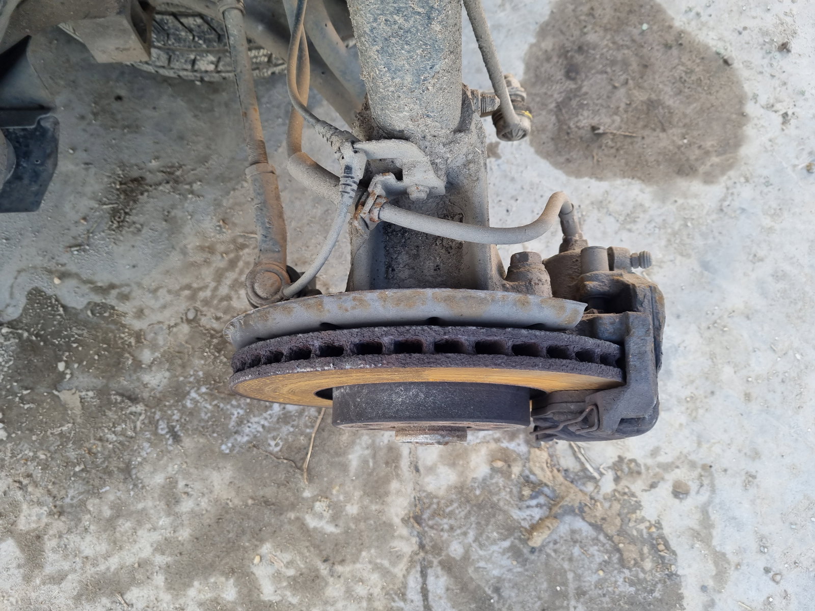 Fuzeta fata dreapta Volkswagen Passat B6 Variant (3C5) [Fabr 2005-2010] 2.0 TDI BMP 103KW / 140CP - imagine 2