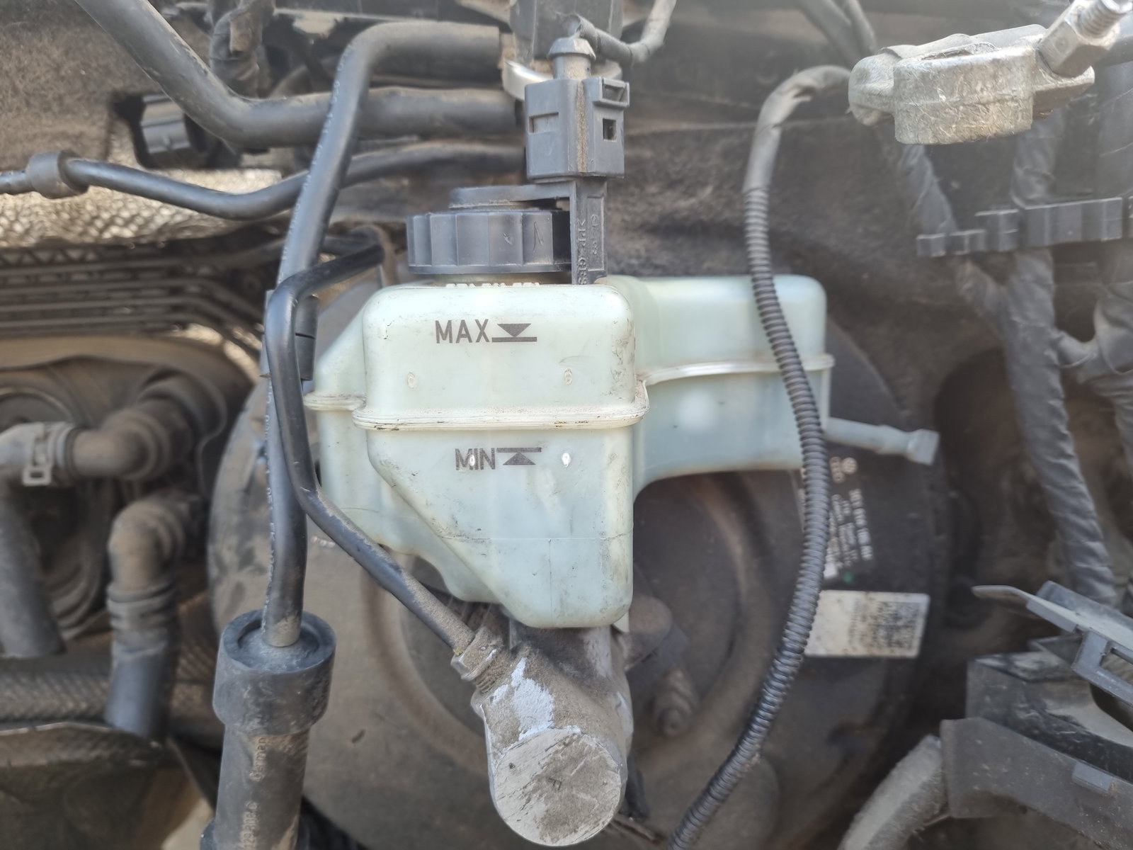 Vas lichid frana Volkswagen Passat B6 Variant (3C5) [Fabr 2005-2010] 3C1 611 301 - imagine 1