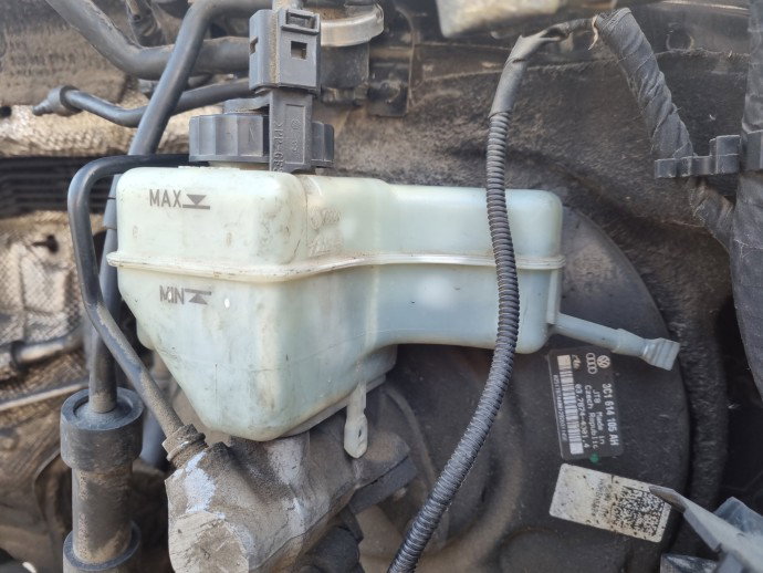 Vas lichid frana Volkswagen Passat B6 Variant (3C5) [Fabr 2005-2010] 3C1 611 301