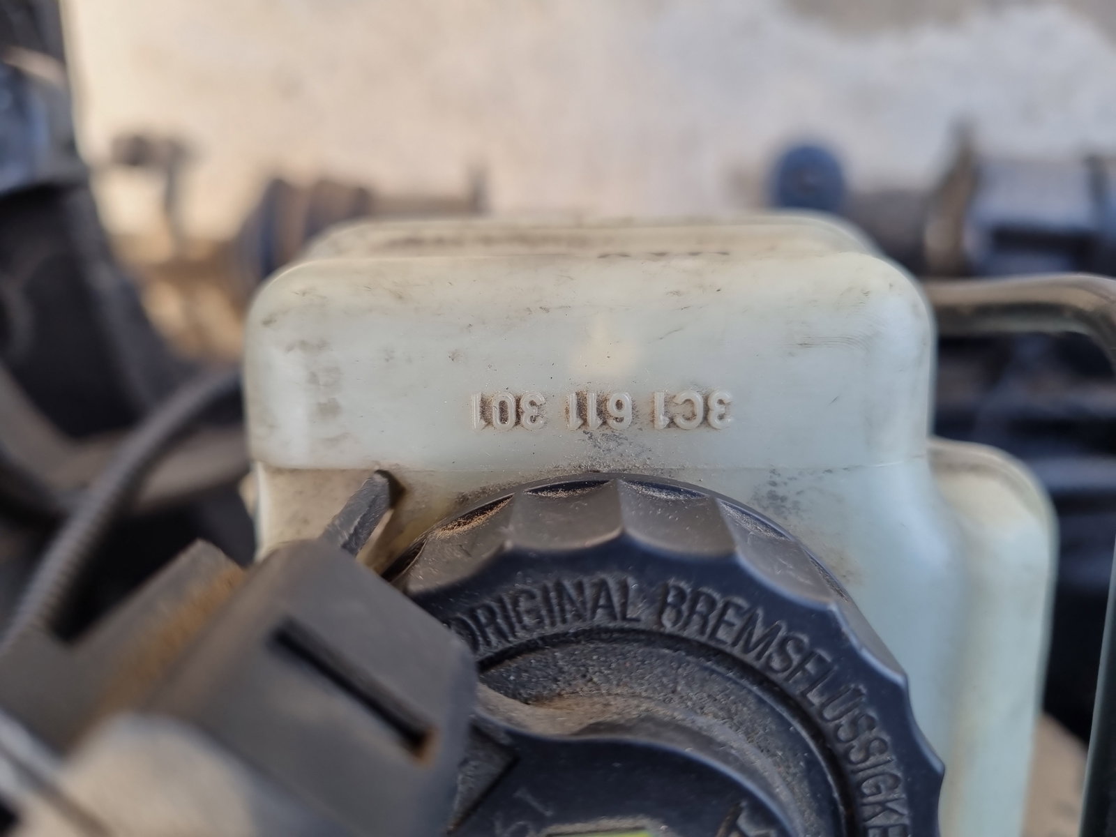 Vas lichid frana Volkswagen Passat B6 Variant (3C5) [Fabr 2005-2010] 3C1 611 301 - imagine 5