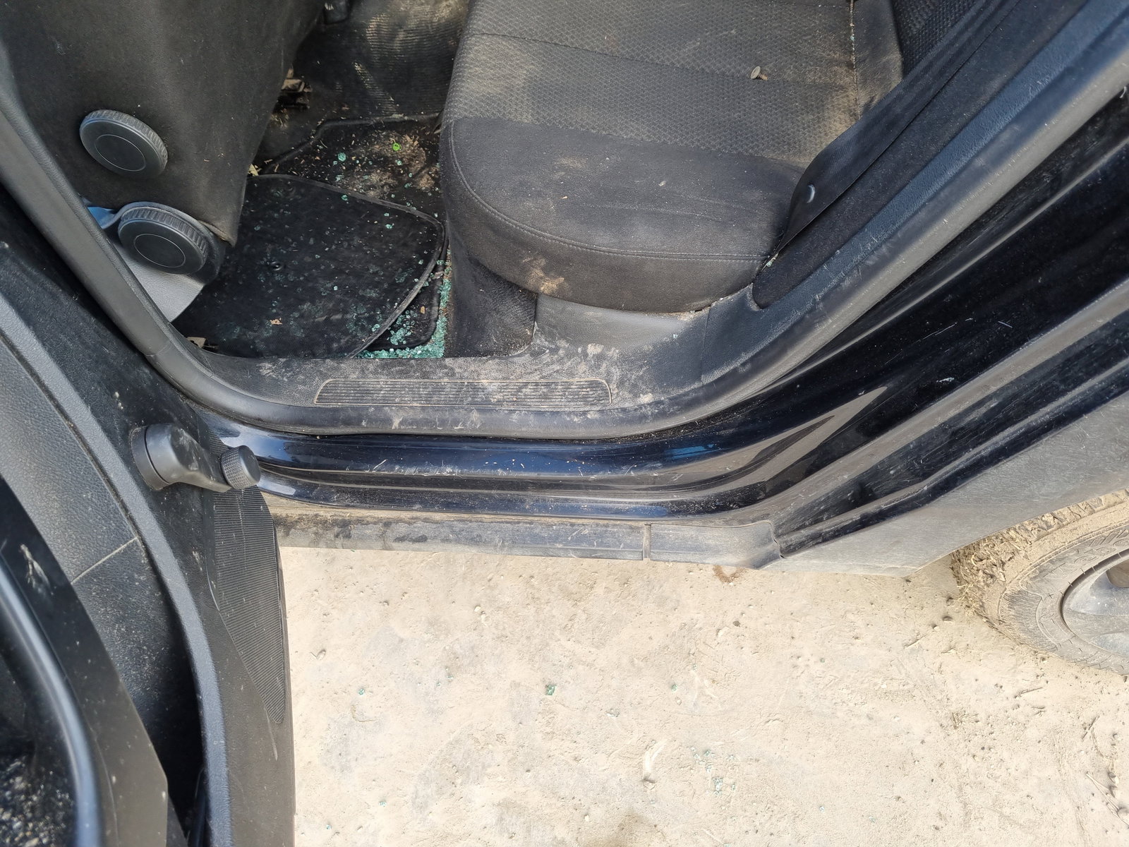 Prag lateral stanga Volkswagen Passat B6 Variant (3C5) [Fabr 2005-2010] OEM - imagine 3