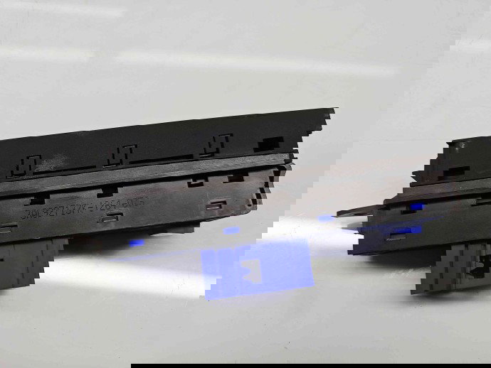  Butoane comenzi consola centrala Volkswagen Passat B7 (362) [Fabr 2010-2014] 3AC927137K