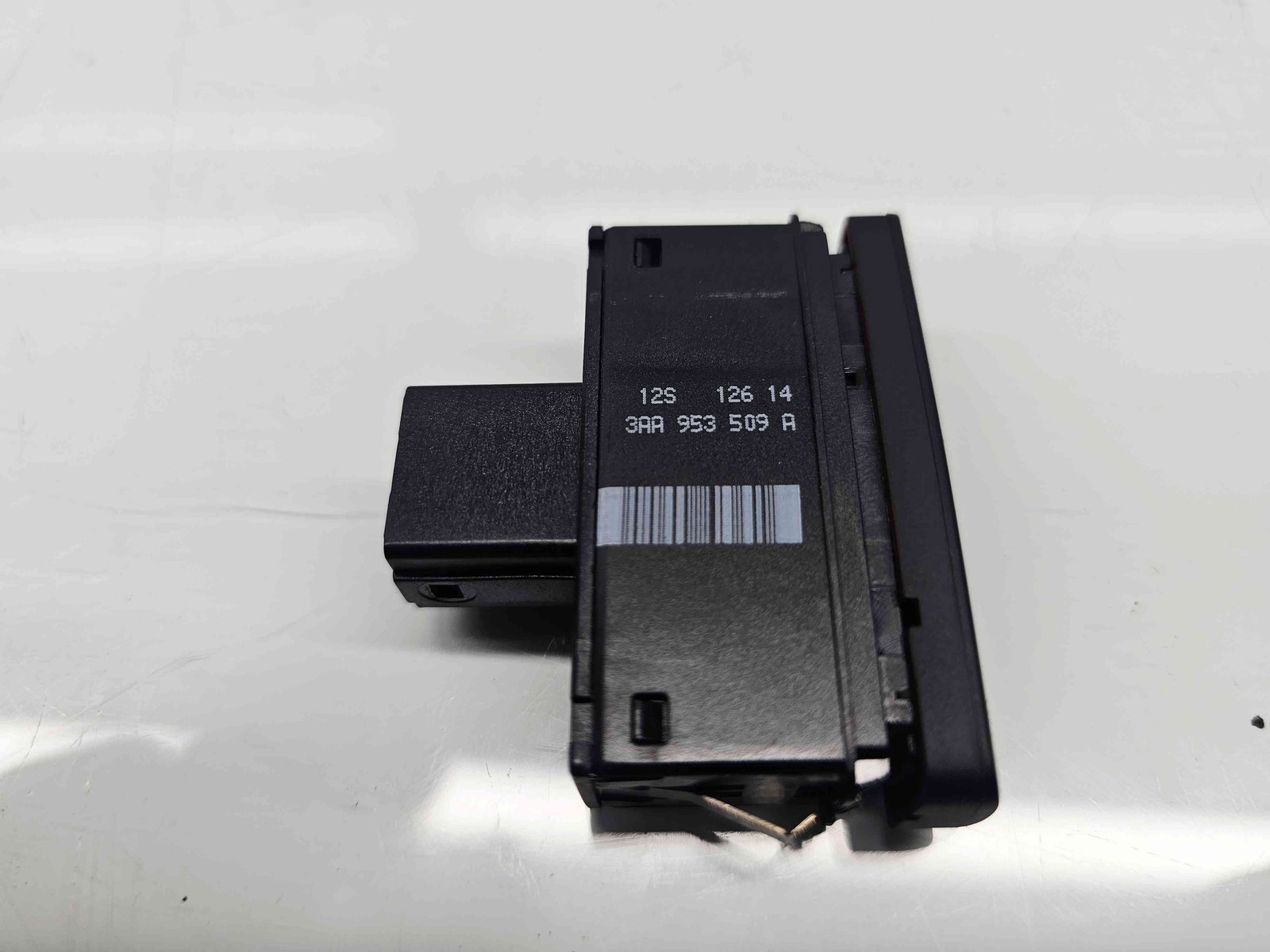 Buton avarii Volkswagen Passat B7 (362) [Fabr 2010-2014] 3AA953509A - imagine 2