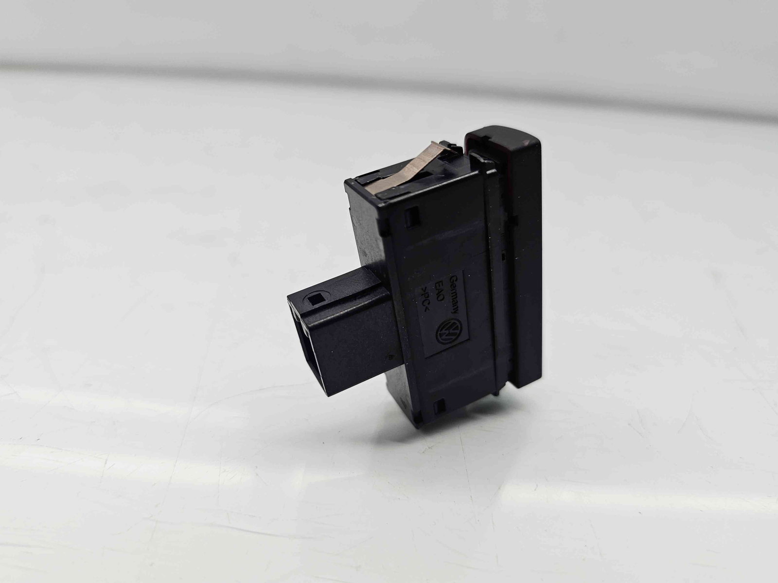 Buton avarii Volkswagen Passat B7 (362) [Fabr 2010-2014] 3AA953509A - imagine 4