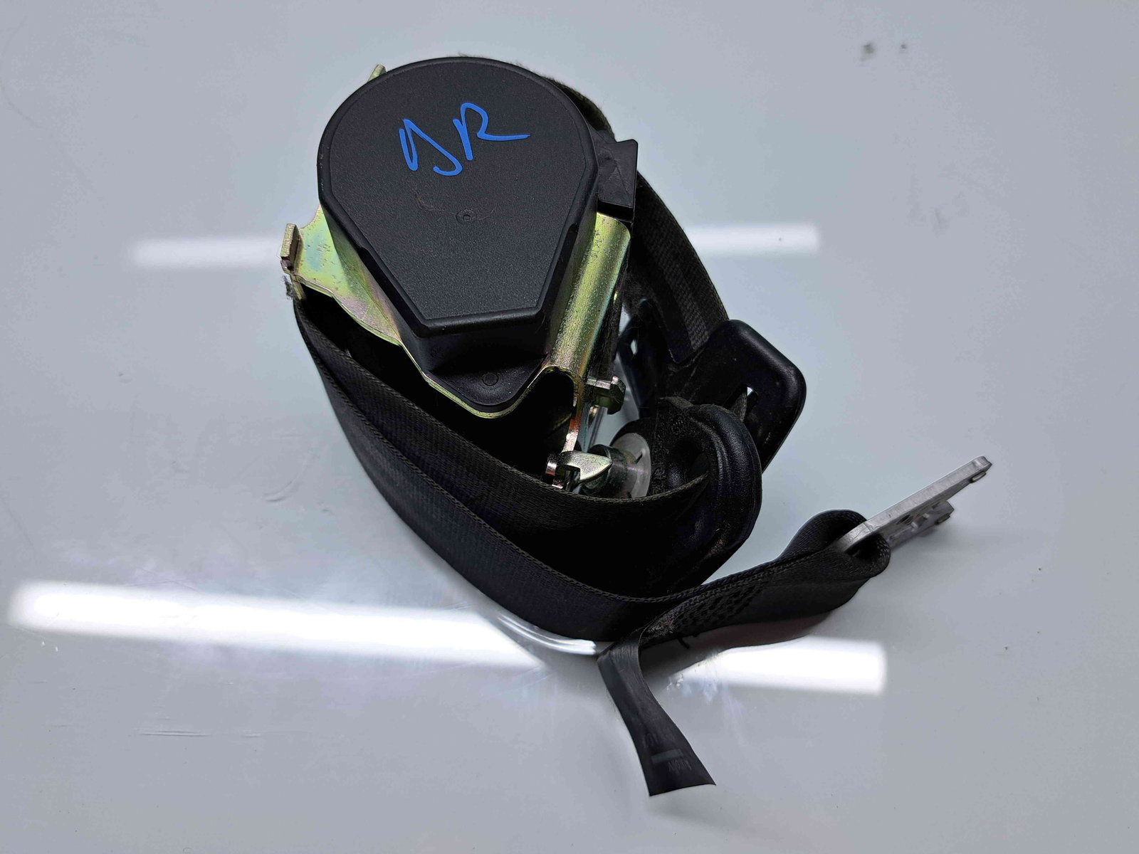 Centura dreapta fata Nissan Qashqai [Fabr 2007-2014] Facelift 86884JD000 - imagine 2