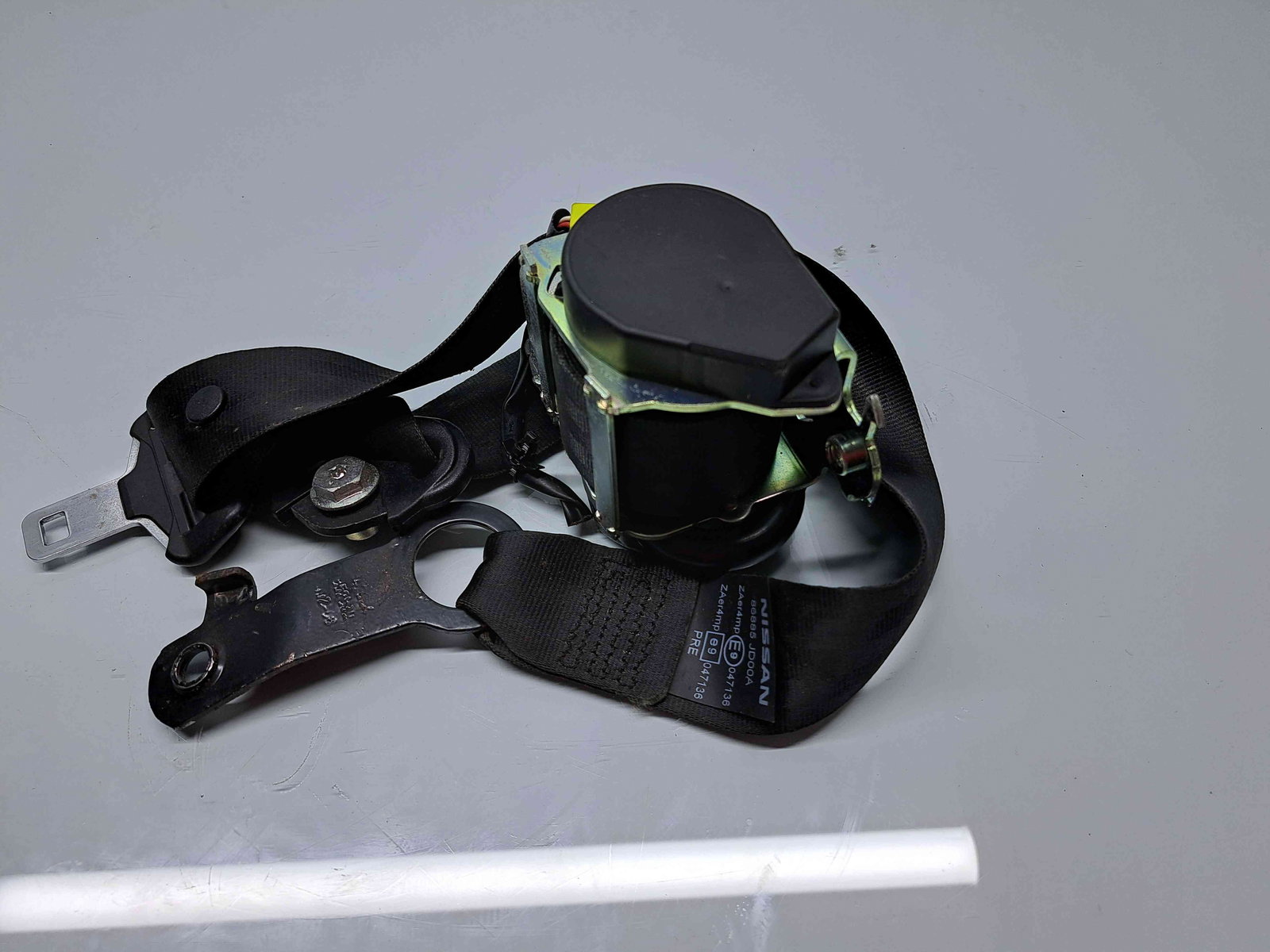 Centura stanga fata Nissan Qashqai [Fabr 2007-2014] Facelift 86885JD00A - imagine 4