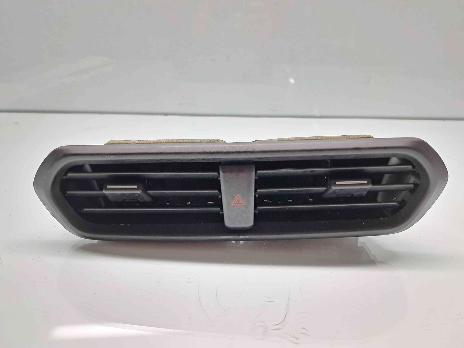 Grila aerisire centrala Ford Ecosport [Fabr 2017-2024] GN15-19K617-A - imagine 1