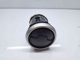  Grila aerisire dreapta Nissan Qashqai [Fabr 2007-2014] Facelift 68760JD10A