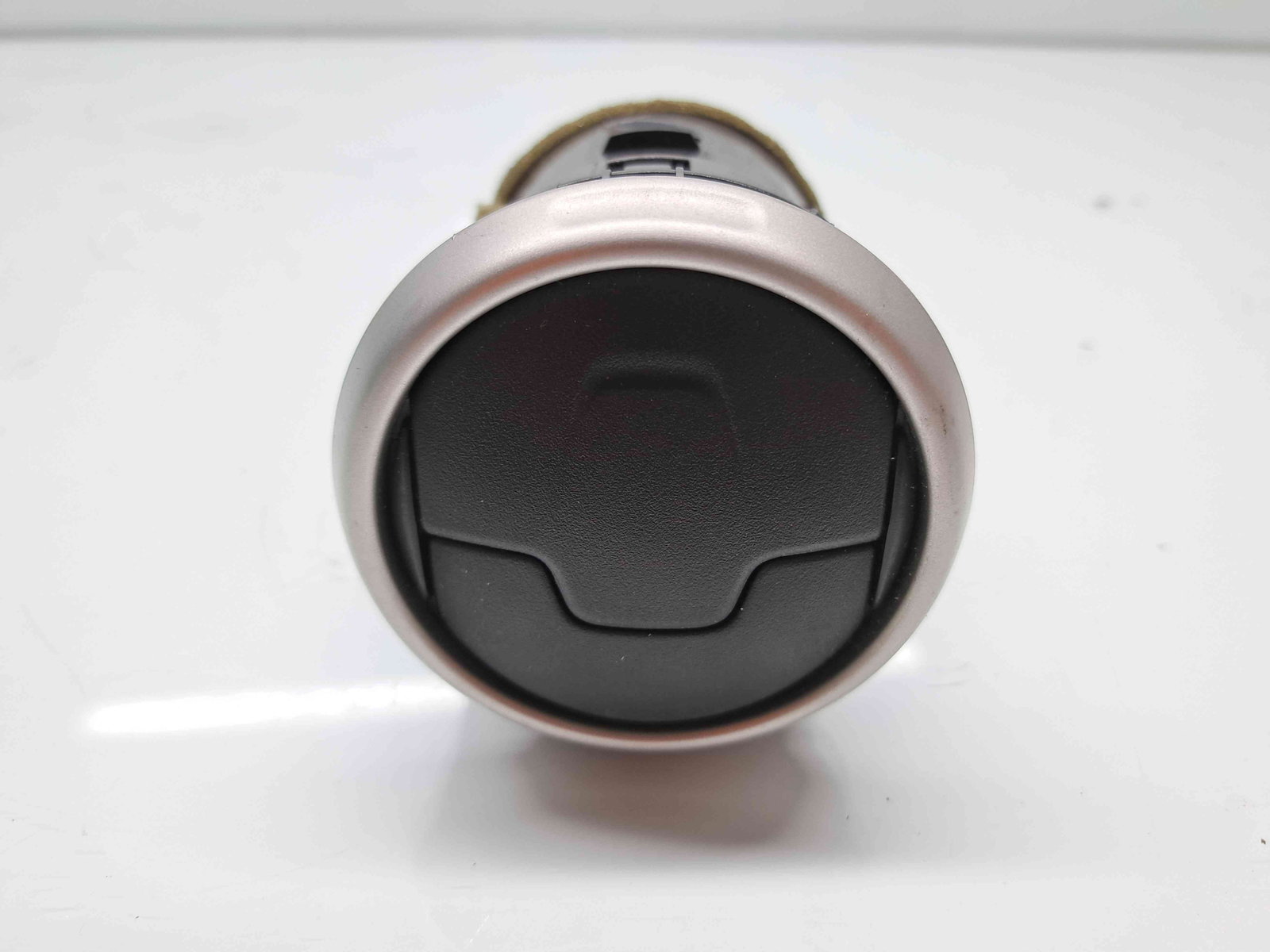 Grila aerisire stanga Nissan Qashqai [Fabr 2007-2014] Facelift 68760JD10A