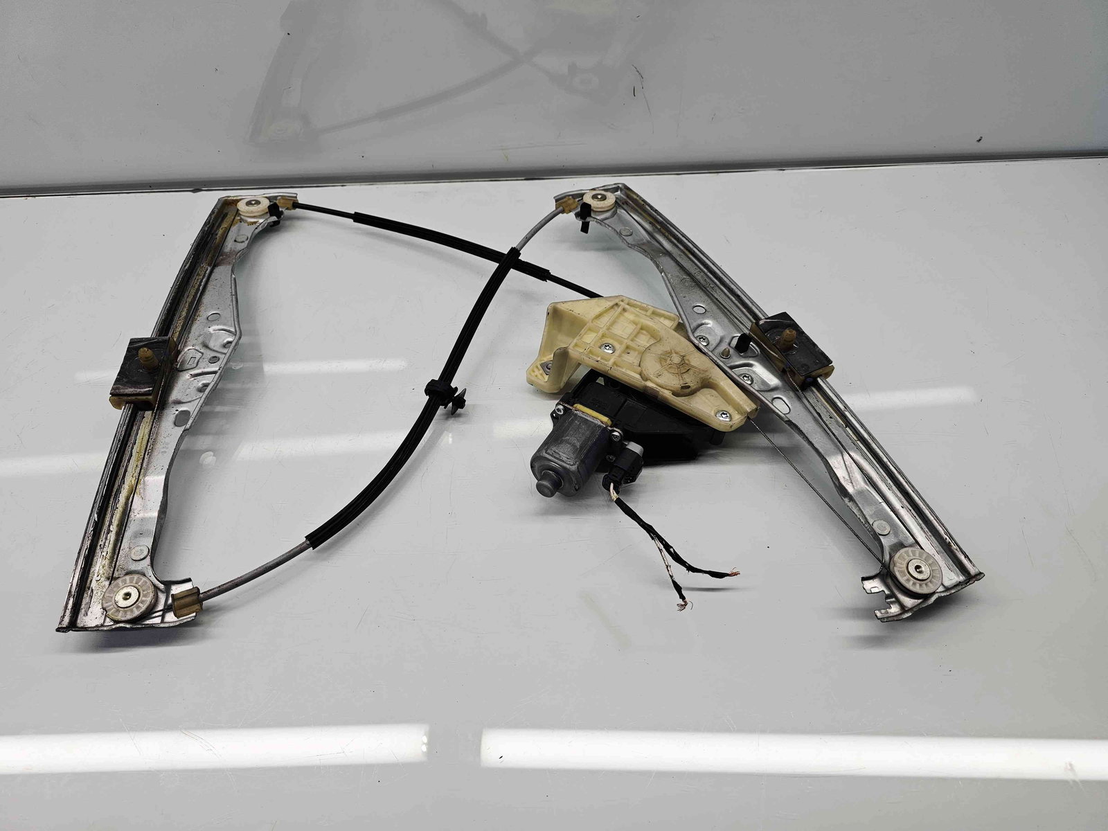 Macara electrica geam dreapta fata Citroen C4 Cactus [Fabr 2014-2017] 9674252480 - imagine 1