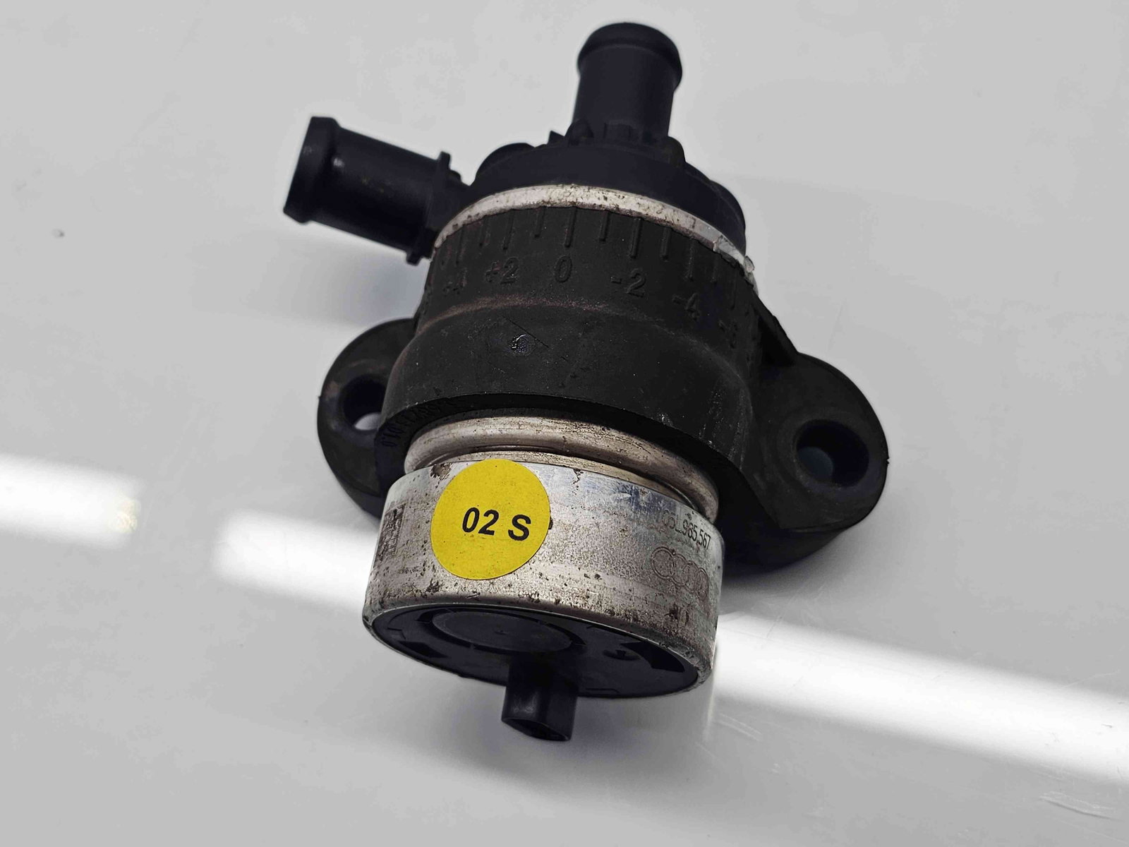 Pompa recirculare apa Audi A6 (4A2, C8) S-line [Fabr 2018-2025] 05L965567 2.0 TDI DFBA 150KW / 204CP - imagine 1