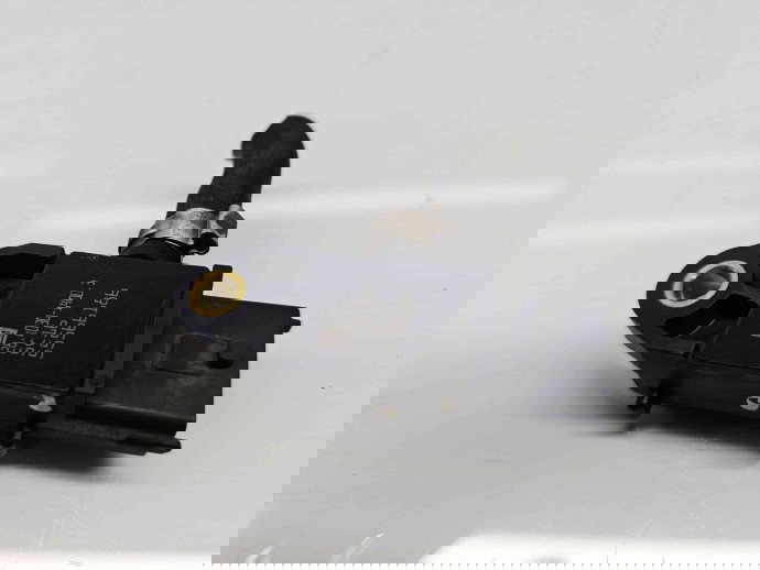  Senzor presiune  Opel Astra J [Fabr 2009-2015] 55566186