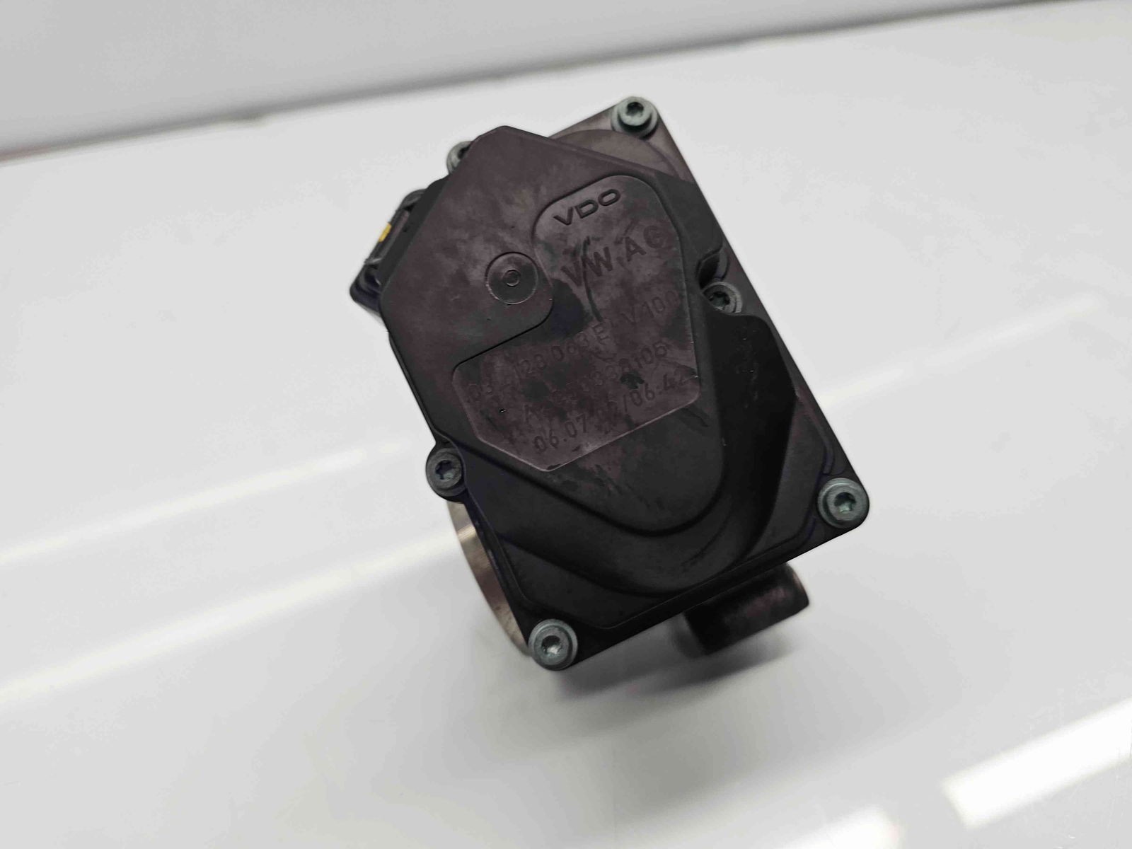 Clapeta acceleratie Volkswagen Tiguan (5N) [Fabr 2007-2016] 03L128063E 2.0 TDI CAHA 125KW / 170CP - imagine 1