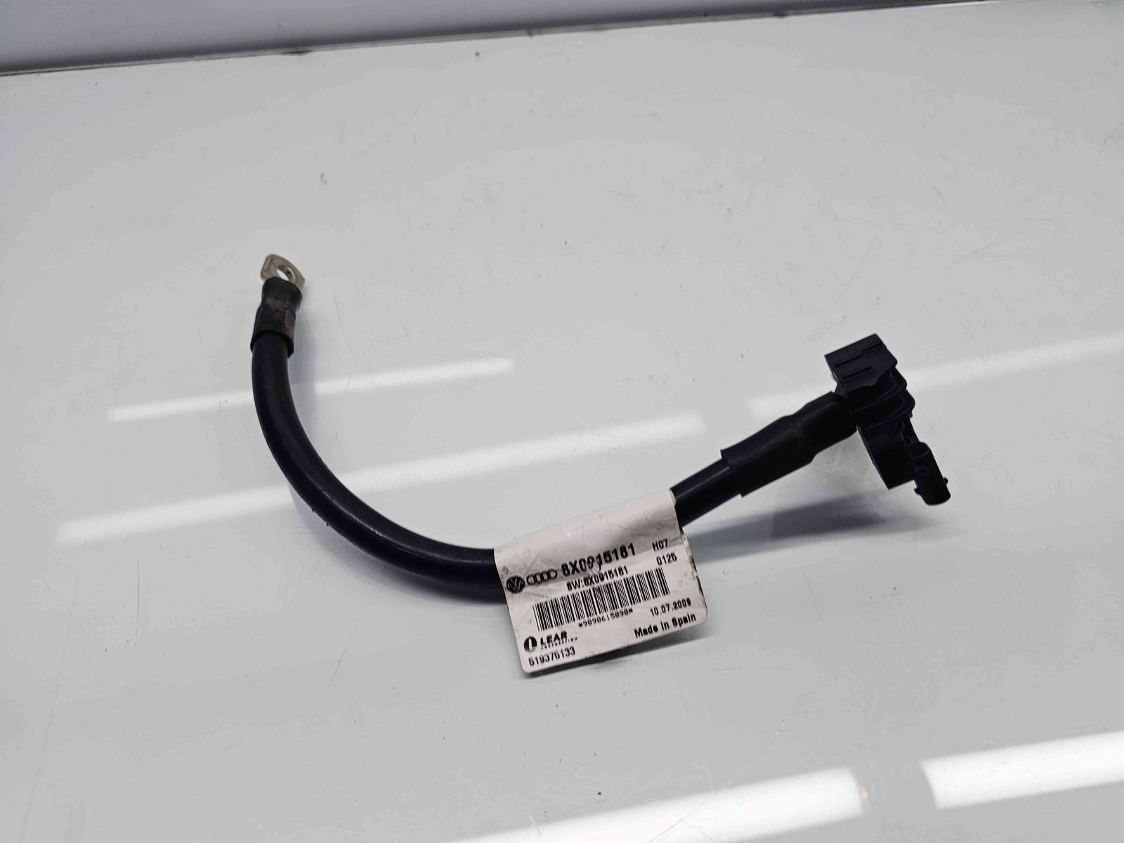 Borna baterie (-) AUDI A5 (8T3) [Fabr 2007-2015] 8X0915181