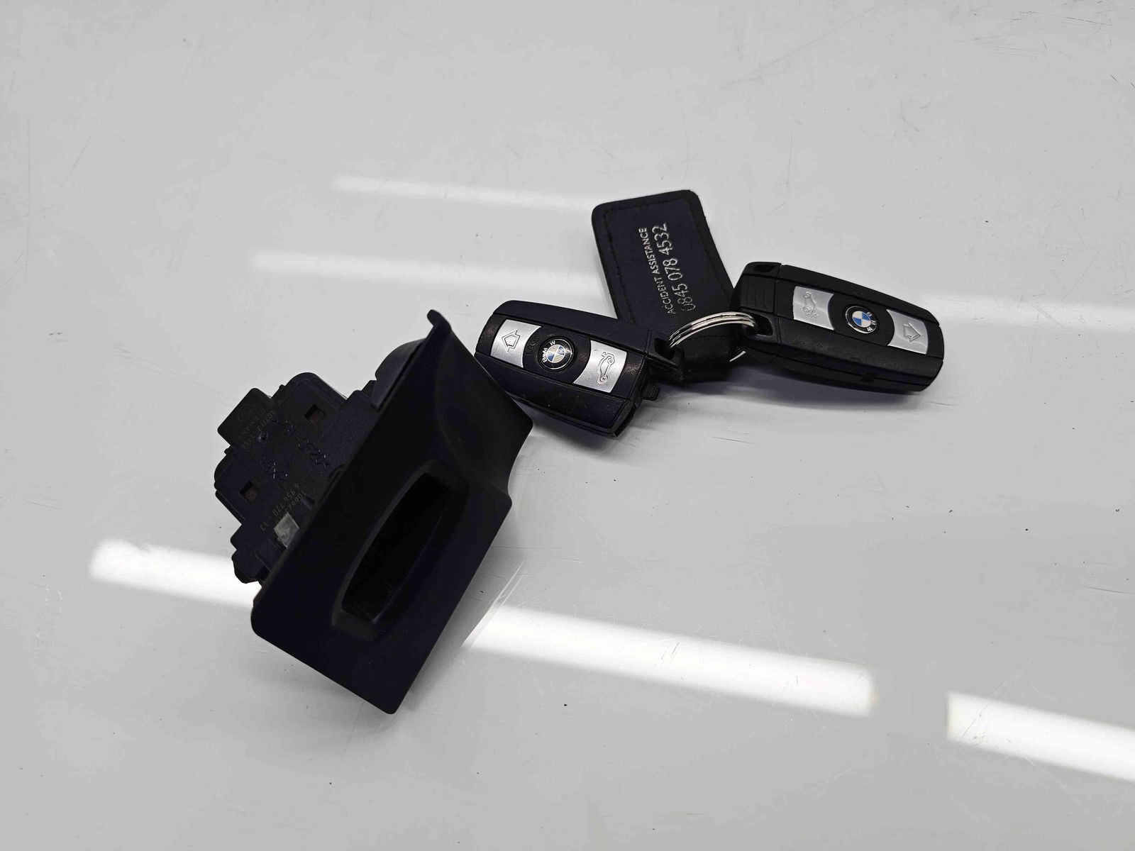 Contact cu cheie Bmw 1 (E81, E87) [Fabr 2004-2010] 6954720 2.0 N47D20135KW / 184CP - imagine 1