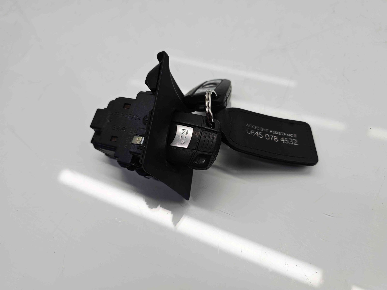 Contact cu cheie Bmw 1 (E81, E87) [Fabr 2004-2010] 6954720 2.0 N47D20135KW / 184CP - imagine 2