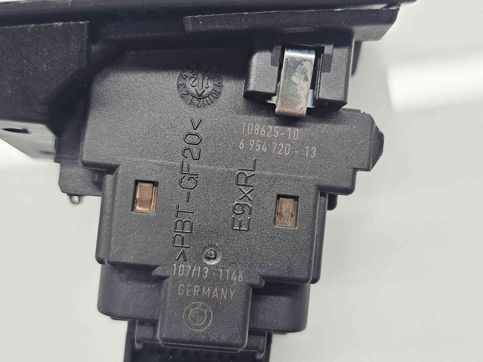 Contact cu cheie Bmw 1 (E81, E87) [Fabr 2004-2010] 6954720 2.0 N47D20135KW / 184CP - imagine 4