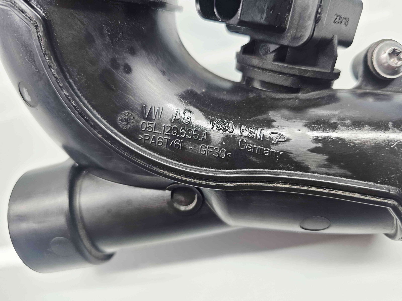 Tub admisie aer AUDI A4 (8W2, B9) [Fabr 2015-prezent] 05L129635A 2.0 TDI DFBA 150KW / 204CP - imagine 5