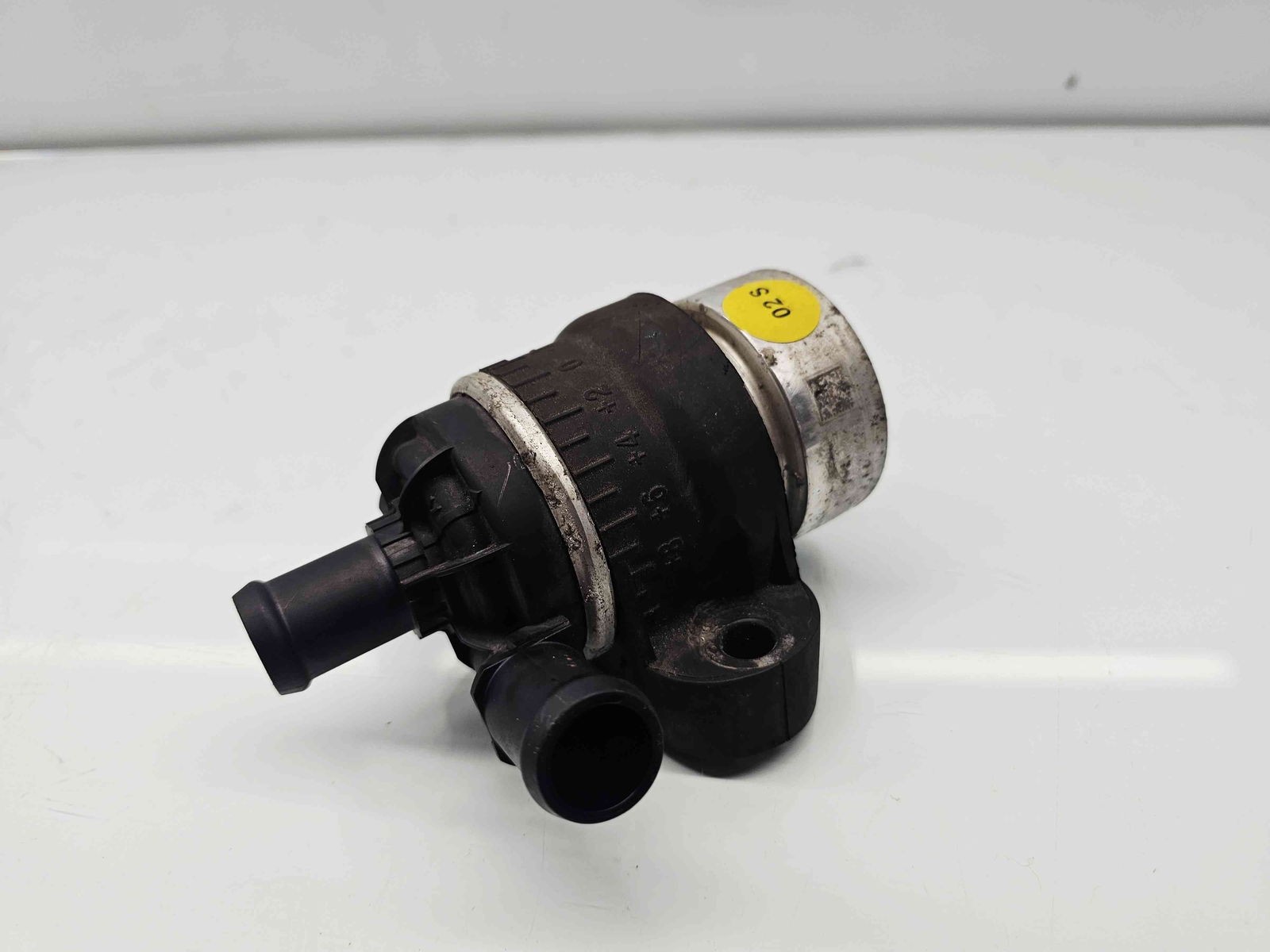 Pompa recirculare apa AUDI A4 (8W2, B9) [Fabr 2015-prezent] 05L965567 2.0 TDI DFBA 150KW / 204CP - imagine 4