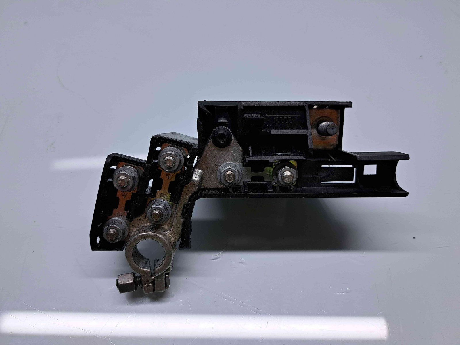 Borna baterie (+) cu capsa AudiTT (8J3) [Fabr 2006-2013] 8J0915459 - imagine 2