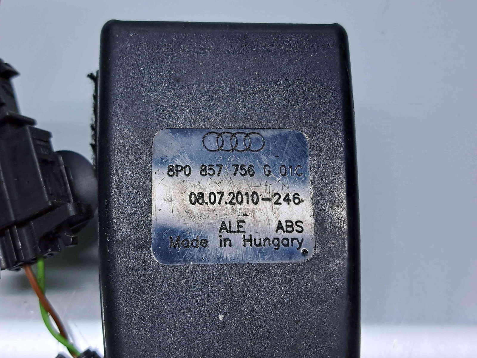 Capsa centura dreapta fata Audi TT (8J3) [Fabr 2006-2013] 8P0857756G - imagine 2