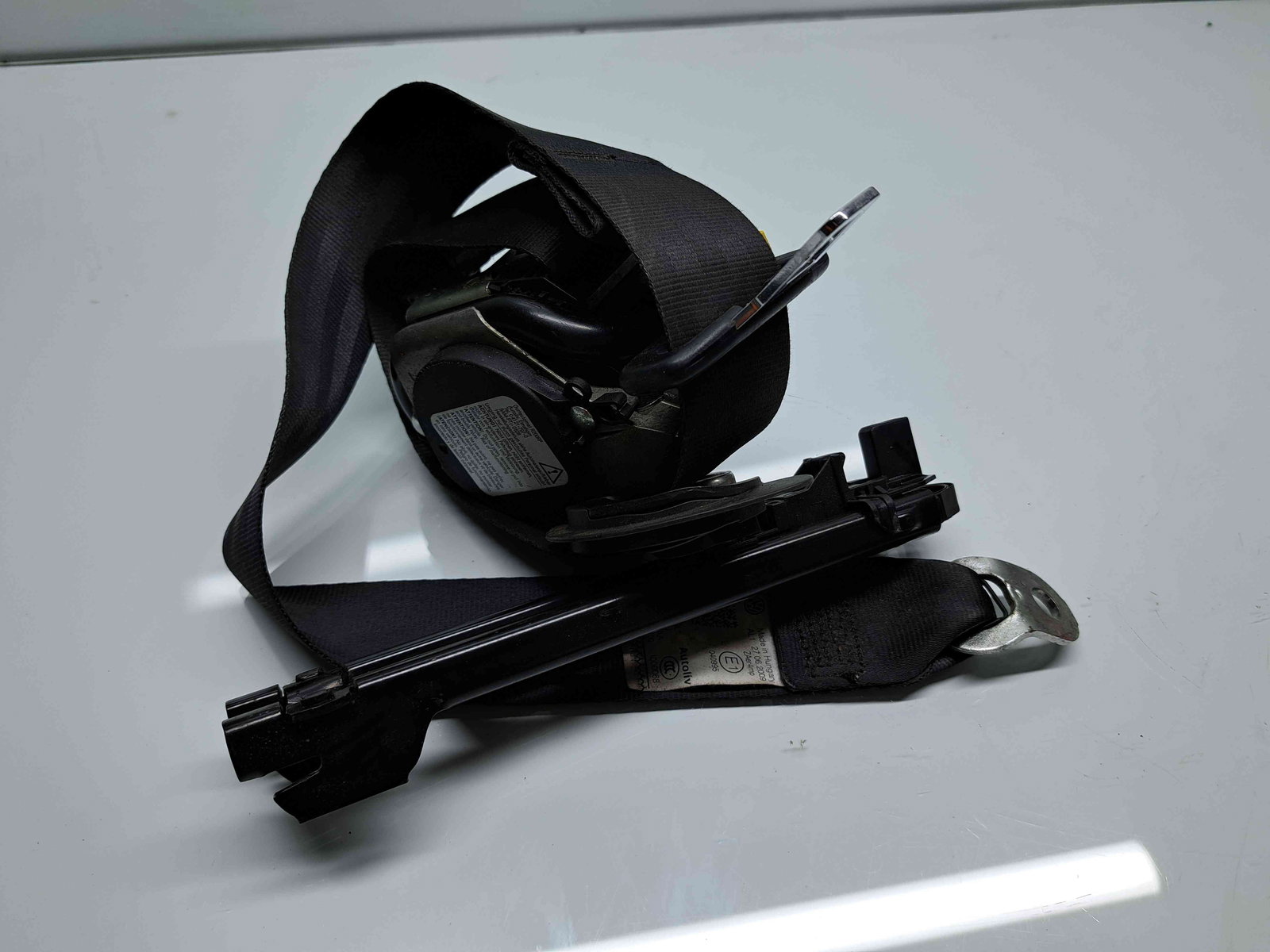 Centura stanga fata Volkswagen Golf 6 (5K1) GTD [Fabr 2009-2013] 1K4857705AJ - imagine 5