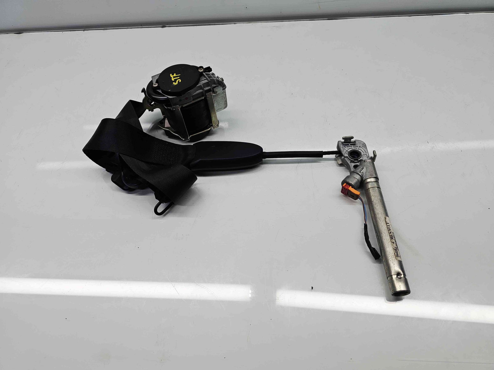 Centura stanga fata Renault Megane 3 [Fabr 2008-2015] Facelift OEM - imagine 1