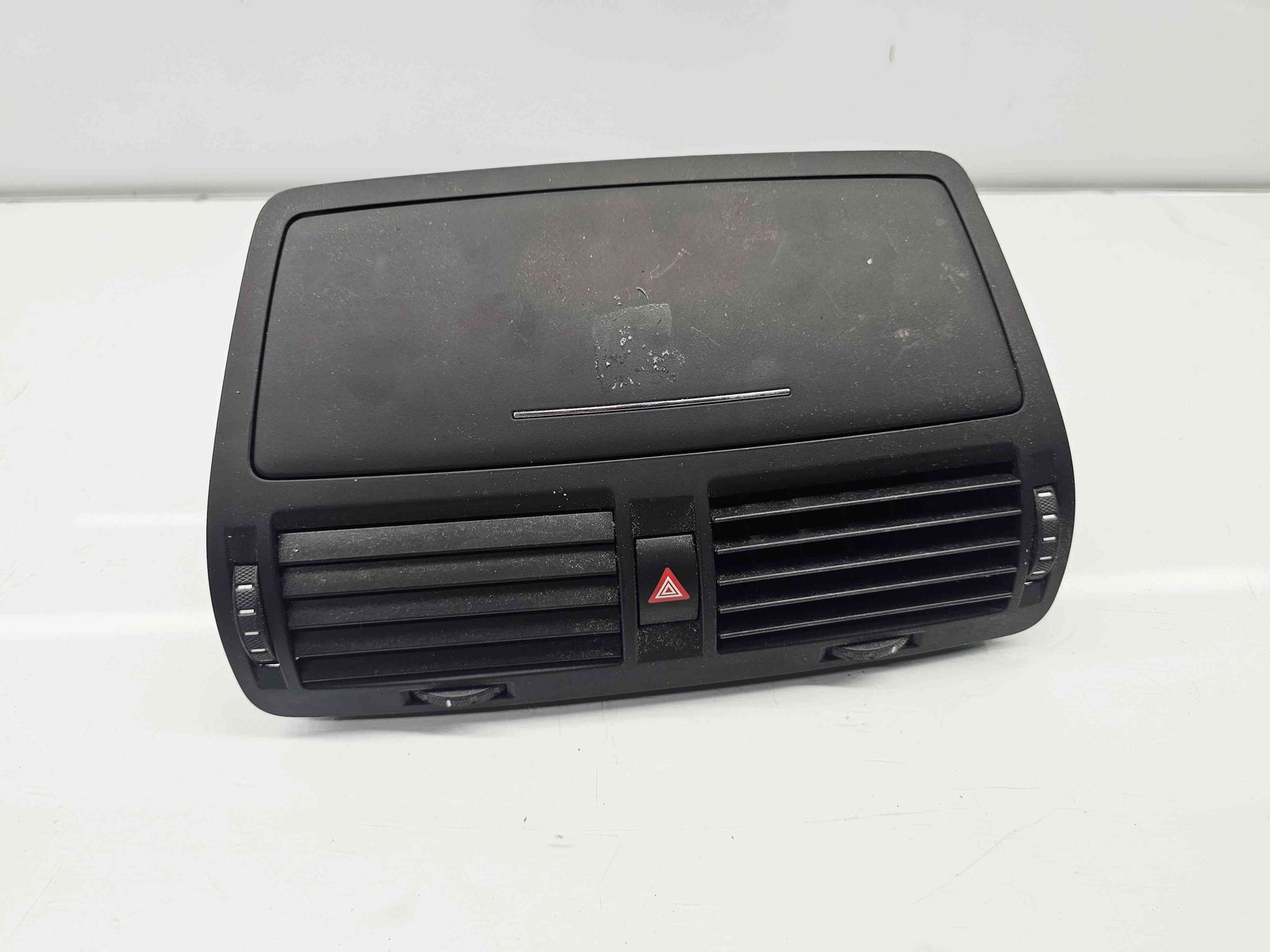 Grila aerisire centrala Skoda Octavia 2 Combi (1Z5) [Fabr 2004-2013] Facelift 1Z0820951 - imagine 1