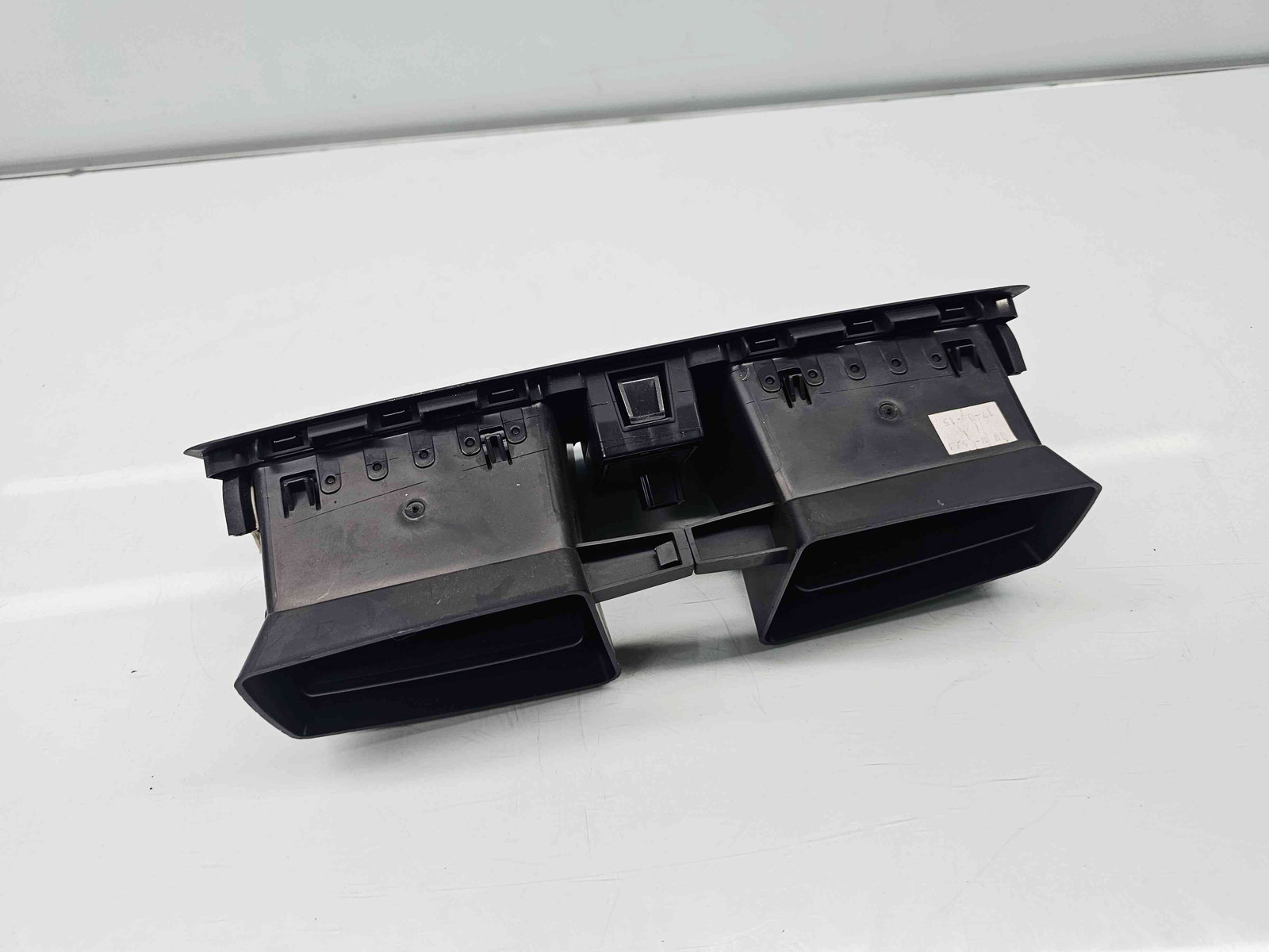 Grila aerisire centrala Renault Megane 3 [Fabr 2008-2015] Facelift OEM - imagine 2