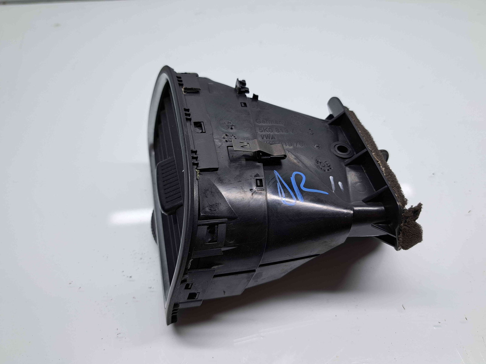 Grila aerisire dreapta Volkswagen Golf 6 (5K1) GTD [Fabr 2009-2013] 5K0819710D - imagine 2