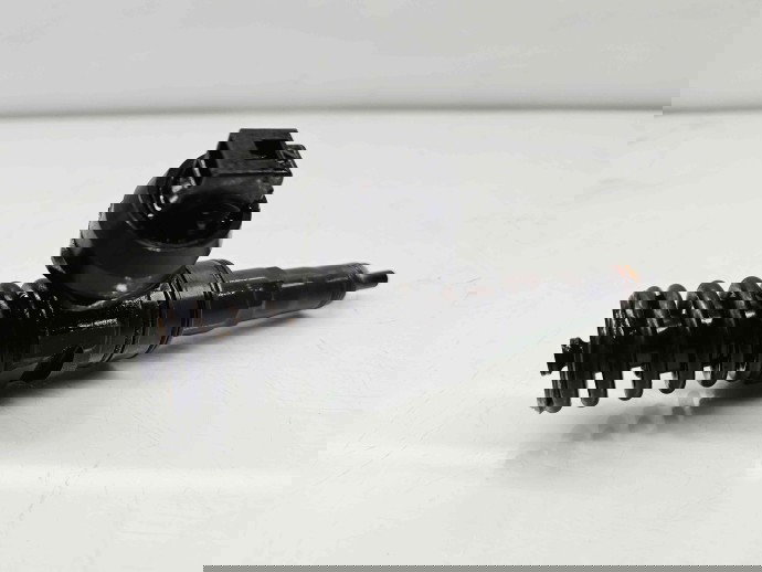 Injector Volkswagen Passat B6 Variant (3C5) [Fabr 2005-2010] 038130073BN 1.9 TDI BLS 77KW / 105CP