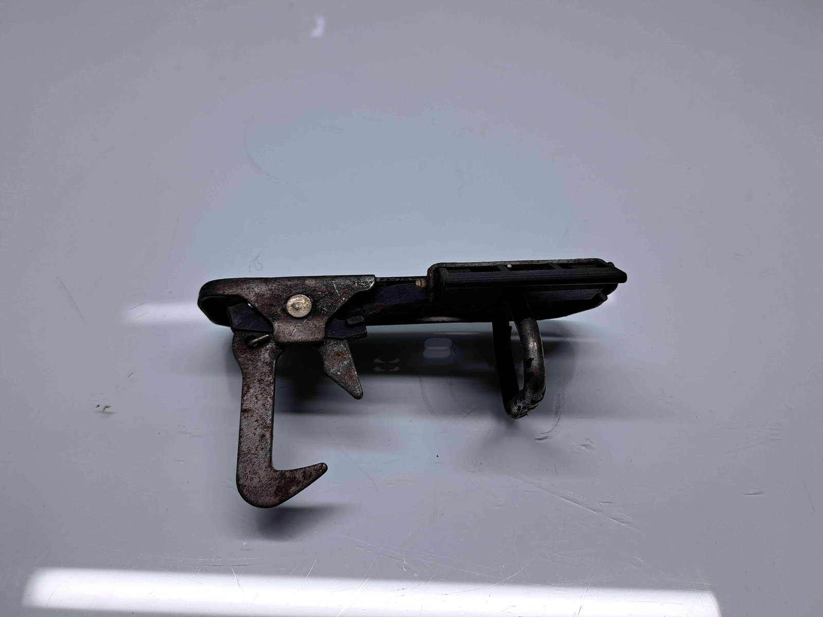 Maner deschidere capota Volkswagen Golf 6 (5K1) GTD [Fabr 2009-2013] OEM - imagine 2