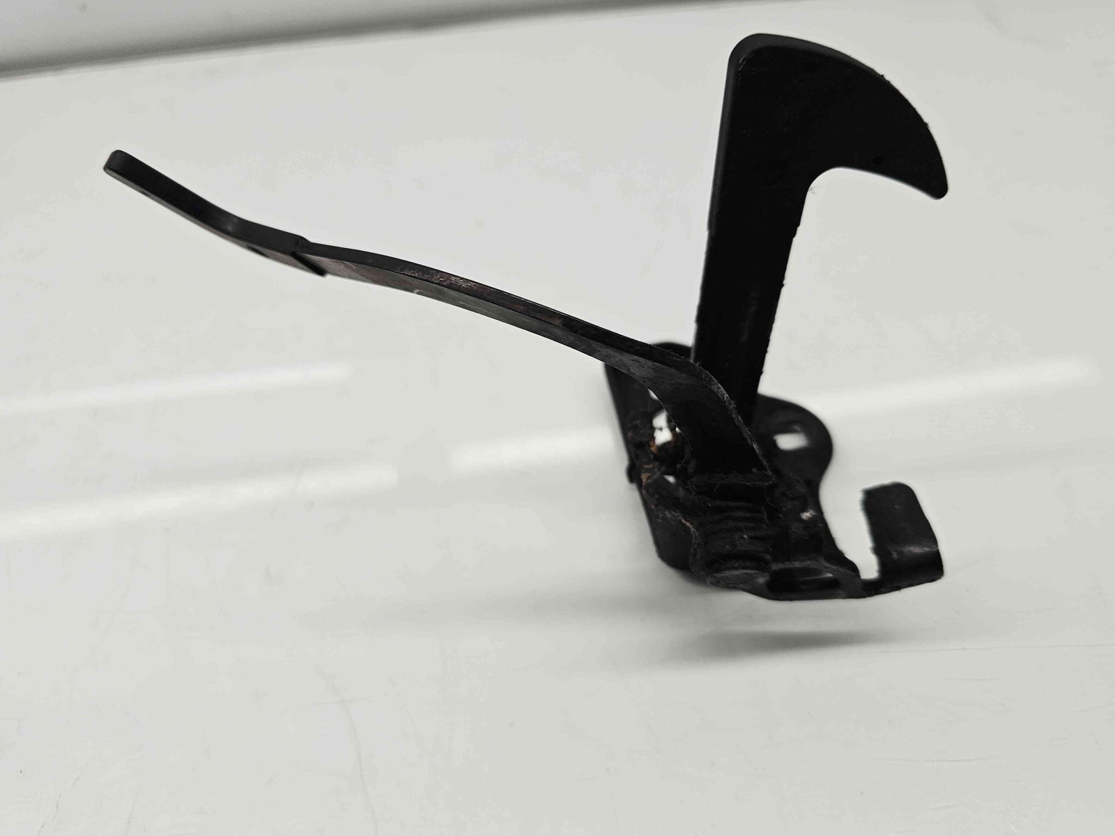 Maner deschidere capota Skoda Octavia 2 Combi (1Z5) [Fabr 2004-2013] Facelift OEM - imagine 1