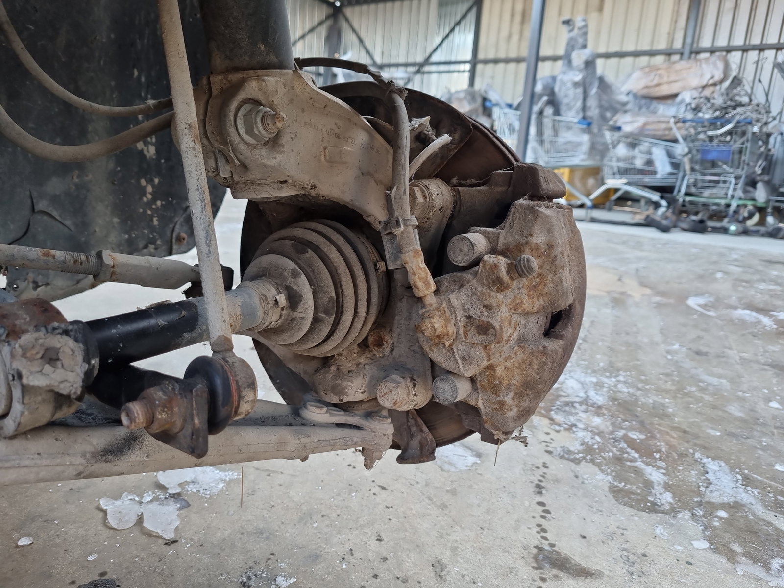 Fuzeta fata stanga Volkswagen Passat B6 Variant (3C5) [Fabr 2005-2010] 1.9 TDI BLS 77KW / 105CP - imagine 3