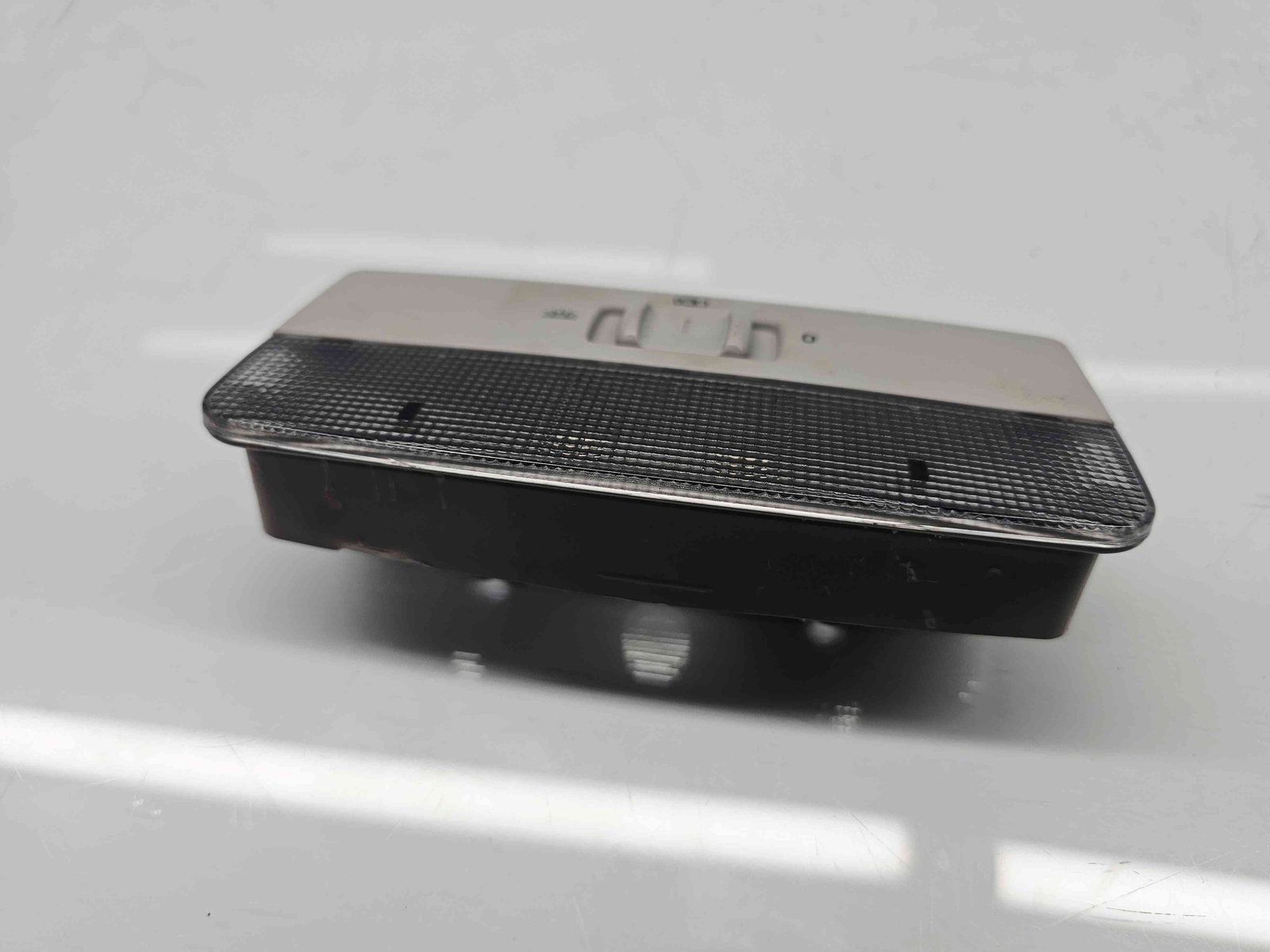 Plafoniera spate Skoda Octavia 2 Combi (1Z5) [Fabr 2004-2013] Facelift 6L0947105A - imagine 2