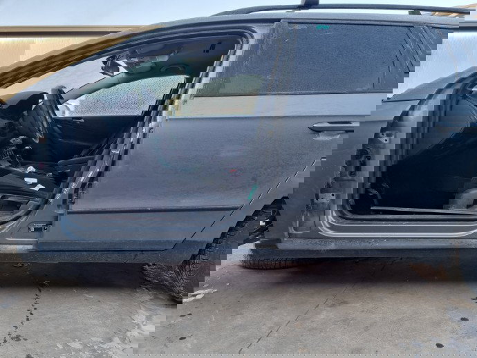 Prag lateral stanga Volkswagen Passat B6 Variant (3C5) [Fabr 2005-2010] OEM