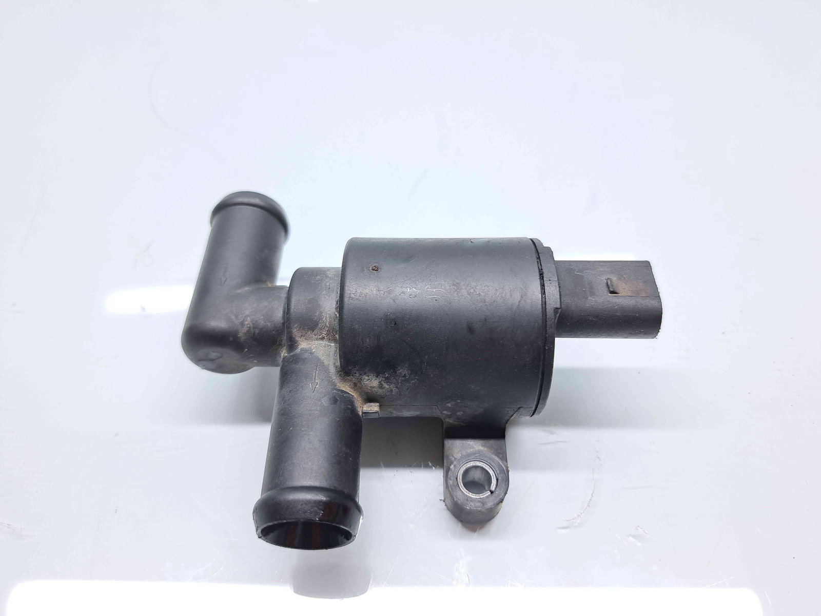 Pompa recirculare apa Audi Q7 (4LB) [Fabr 2006-2014] Facelift 4H0121671D 3.0 TDI CJGA 176KW / 240CP - imagine 1