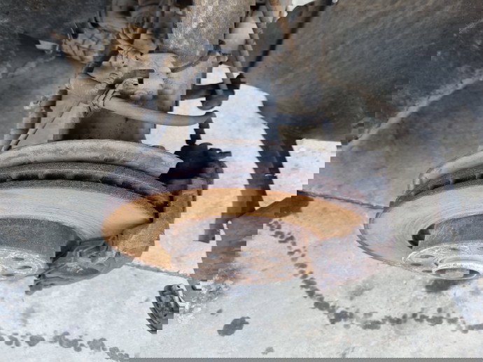 Fuzeta fata dreapta Volkswagen Passat B6 Variant (3C5) [Fabr 2005-2010] 1.9  TDI BLS 77KW  / 105CP