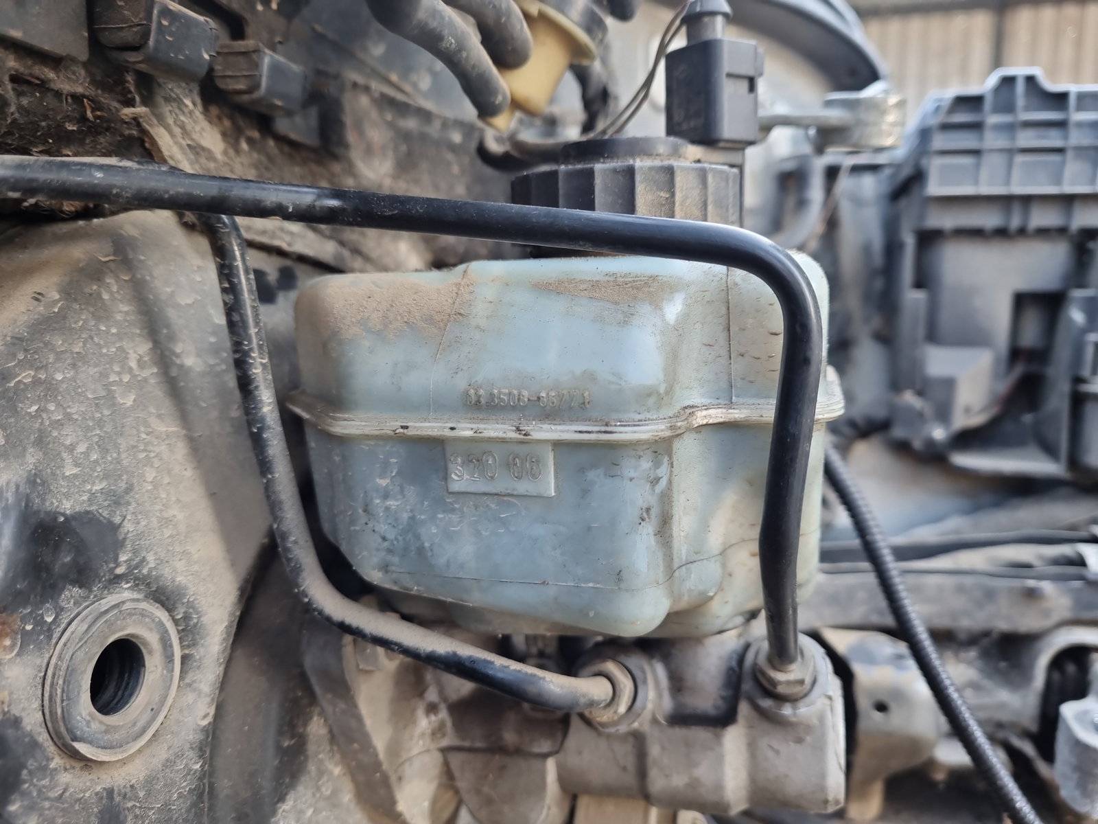 Vas lichid frana Volkswagen Passat B6 Variant (3C5) [Fabr 2005-2010] 3C1611301 - imagine 4