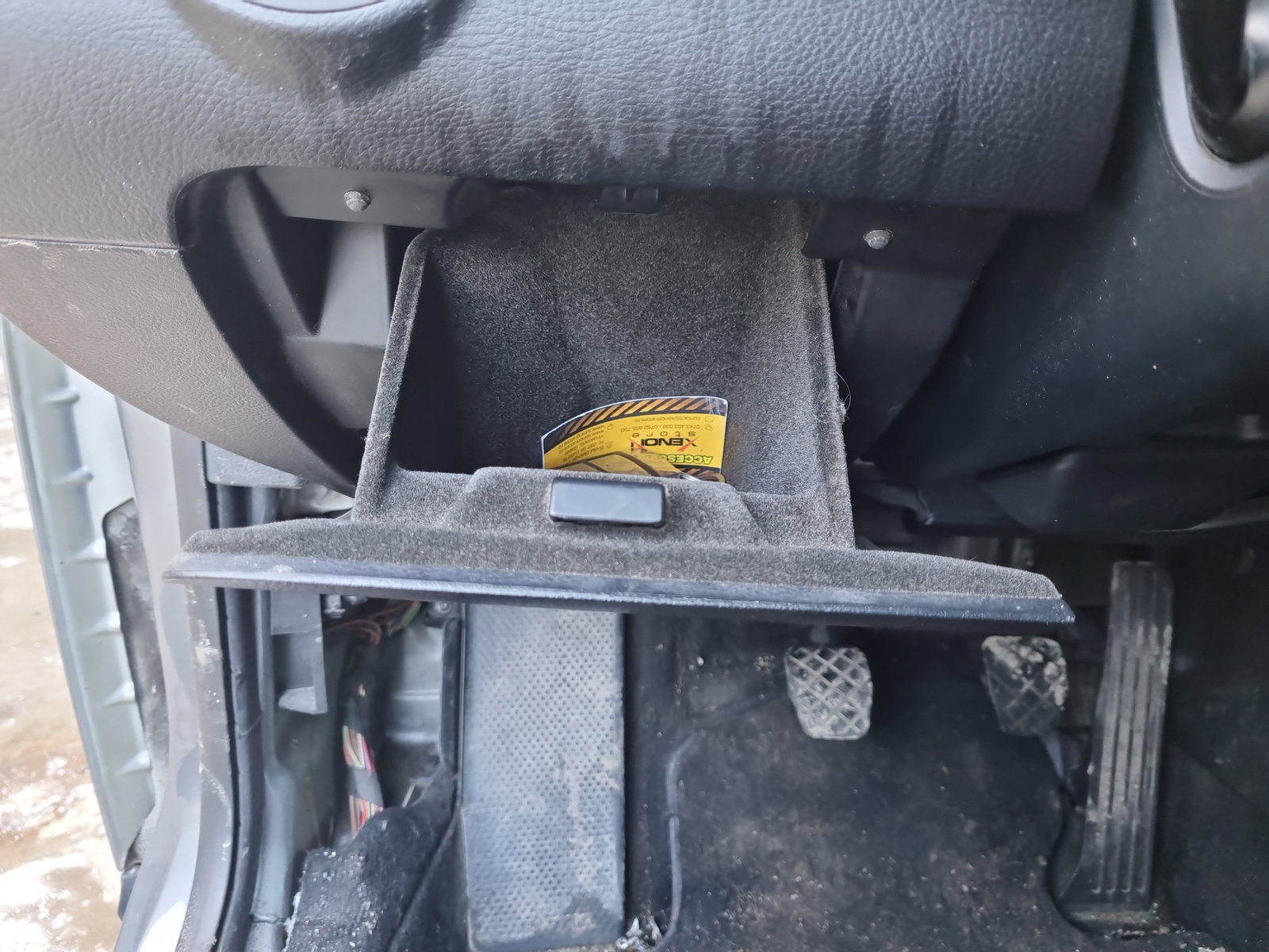 Sertar bord Volkswagen Passat B6 Variant (3C5) [Fabr 2005-2010] OEM - imagine 2