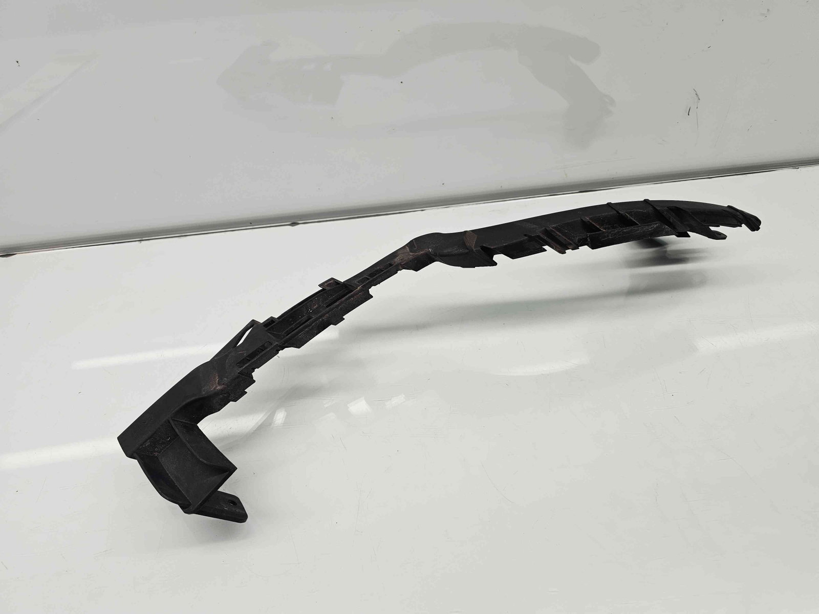 Suport far dreapta Opel Zafira C (D75) Tourer [Fabr 2011-2017] 13300783