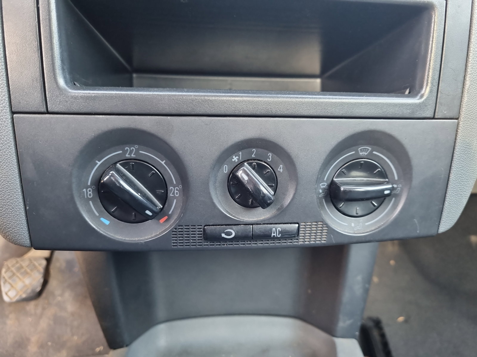 Panou comanda clima Skoda Fabia 1 (6Y2) [Fabr 1999-2008] OEM - imagine 1